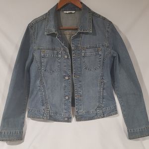 CAbi women's Jean jacket size M.